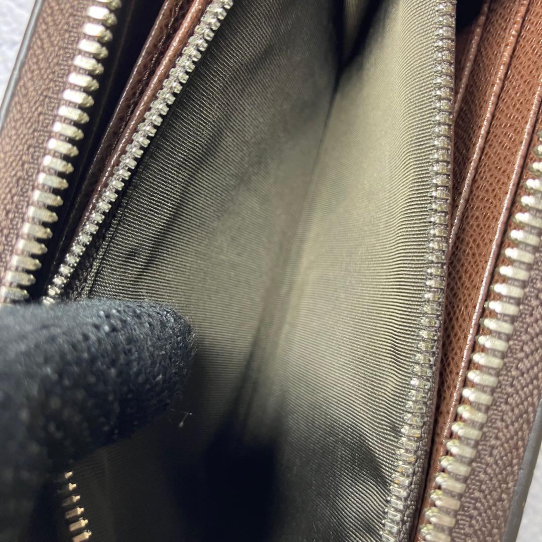 美品✨バリー トレインスポッティング シボ革 ロゴ金具 ラウンドジップ 長財布