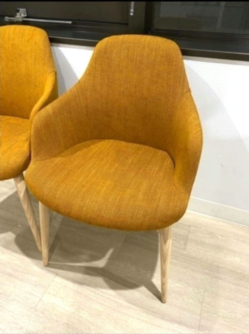 美品ほぼ未使用！総合家具のケイクIIアッシュのチェア