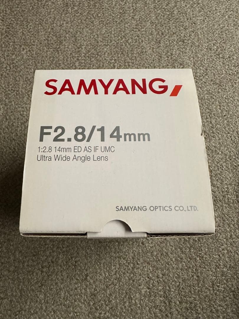 Samyang F2.8 14mm 超広角レンズ　サンヤン