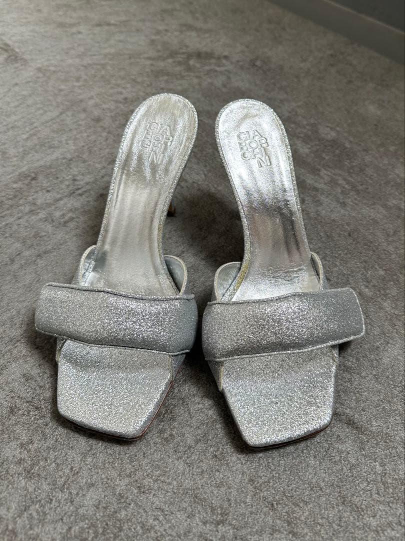 【GIA BORGHINI（ジア・ボルギーニ）】シルバー サンダル 5cmヒール