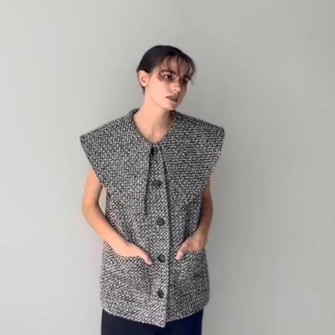ジャケット・アウター eLLa big collor tweed gilet