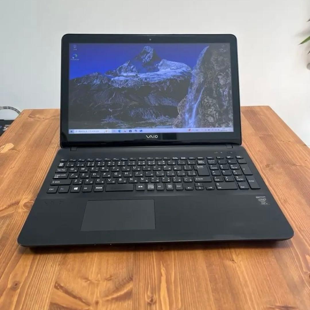 VAIO 15.6インチ ノートPC ブラック/ Intel Core i5