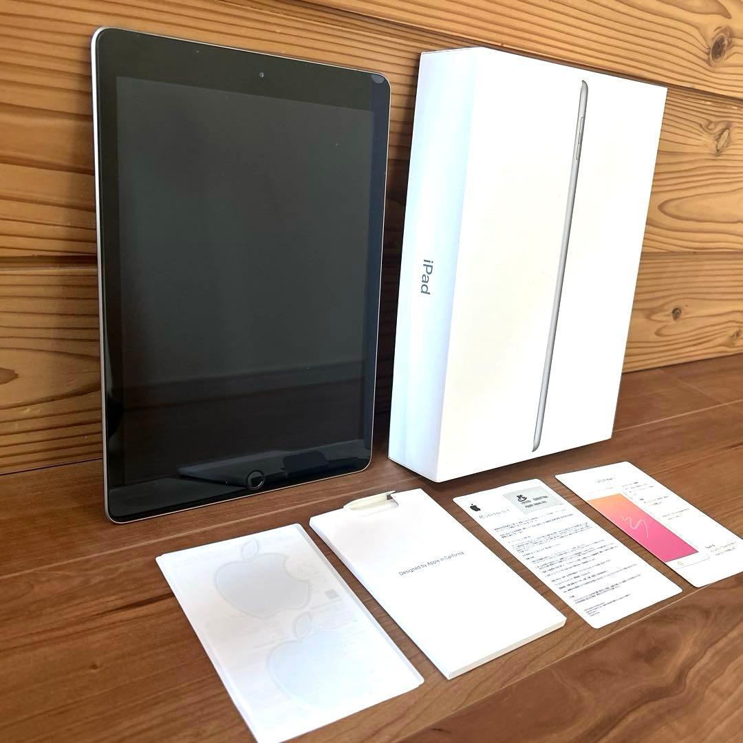 iPad 第6世代 32GB スペースグレイ　9.7インチ
