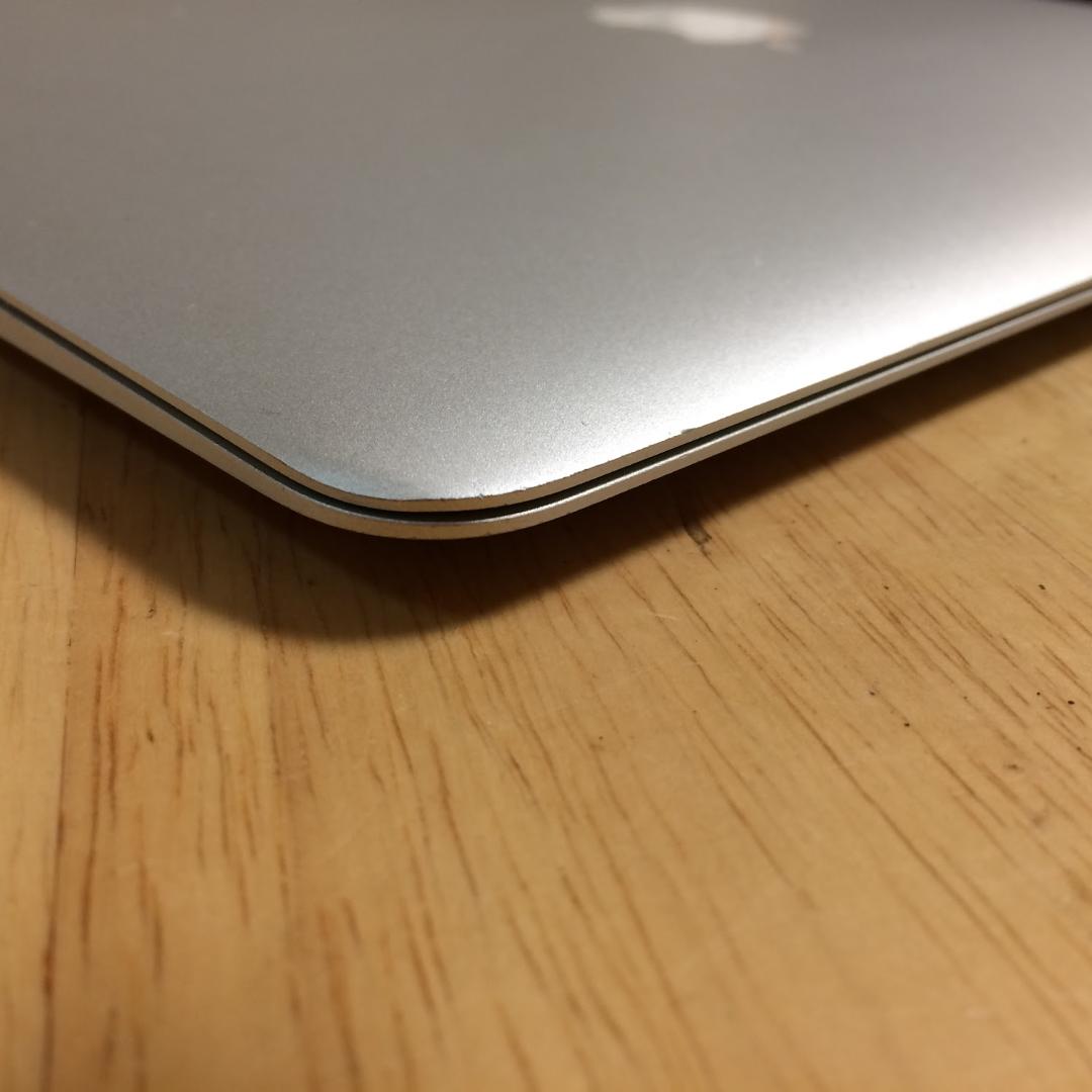 MacBook本体 MacBook Air (13-inch, Mid2013) 4G / 128G