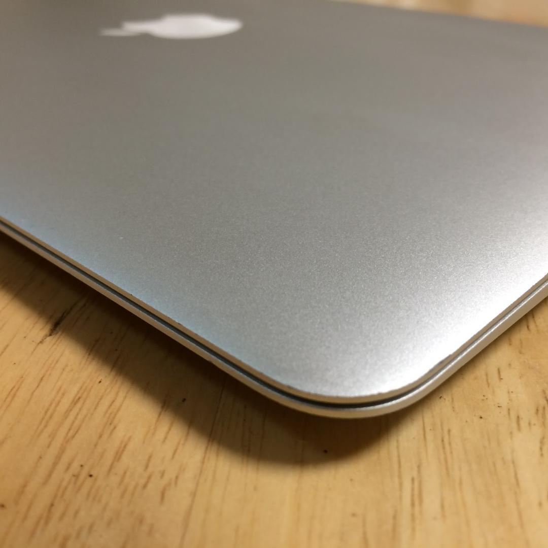 MacBook本体 MacBook Air (13-inch, Mid2013) 4G / 128G