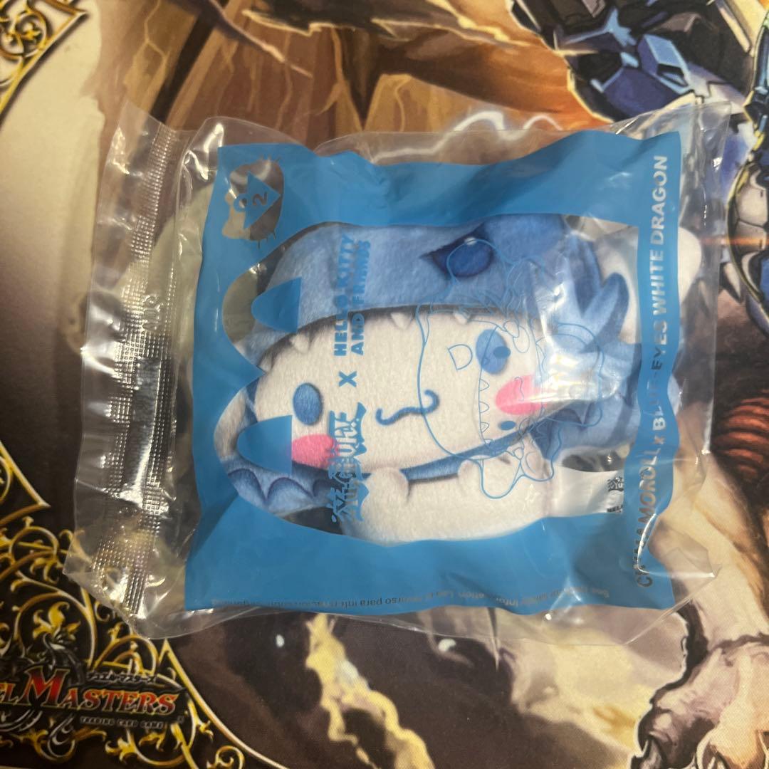 遊戯王 × サンリオ シナモン × ブルーアイズ