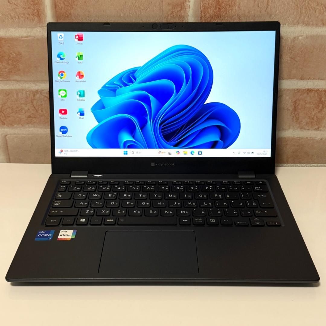 ★超絶美品★ 超軽量869g 第11世代Corei7 dynabook G02