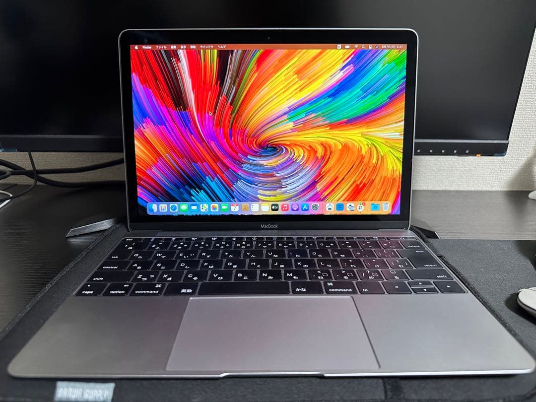 【美品】Apple MacBook 12インチ 256GB スペースグレイ