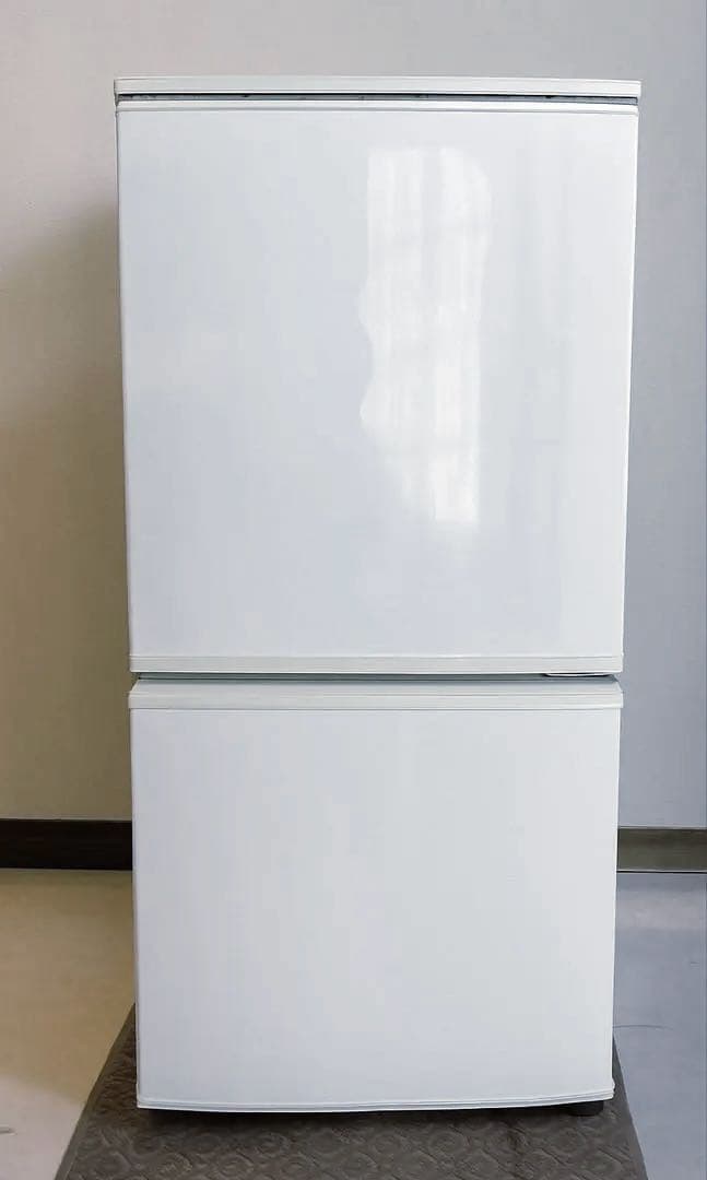 a*a様 【送料込】SHARP 冷蔵庫　137L 一人暮らし向け　2017年製【