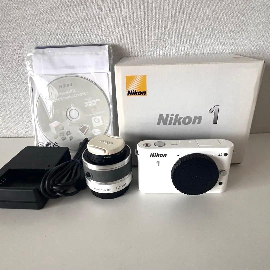 ニコンNikon 1 J2 ホワイト　コンデジ　デジカメ