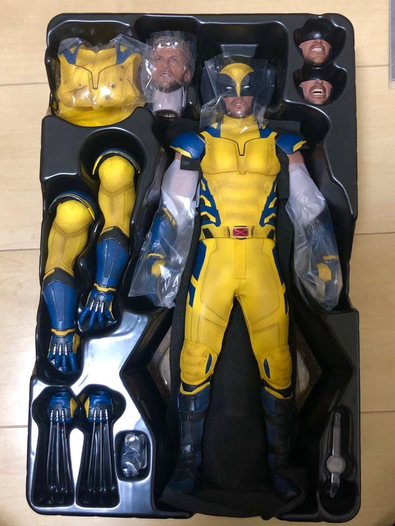 黒*発様 ホットトイズ デッドプール＆ウルヴァリン ウルヴァリン ボーナスアクセ