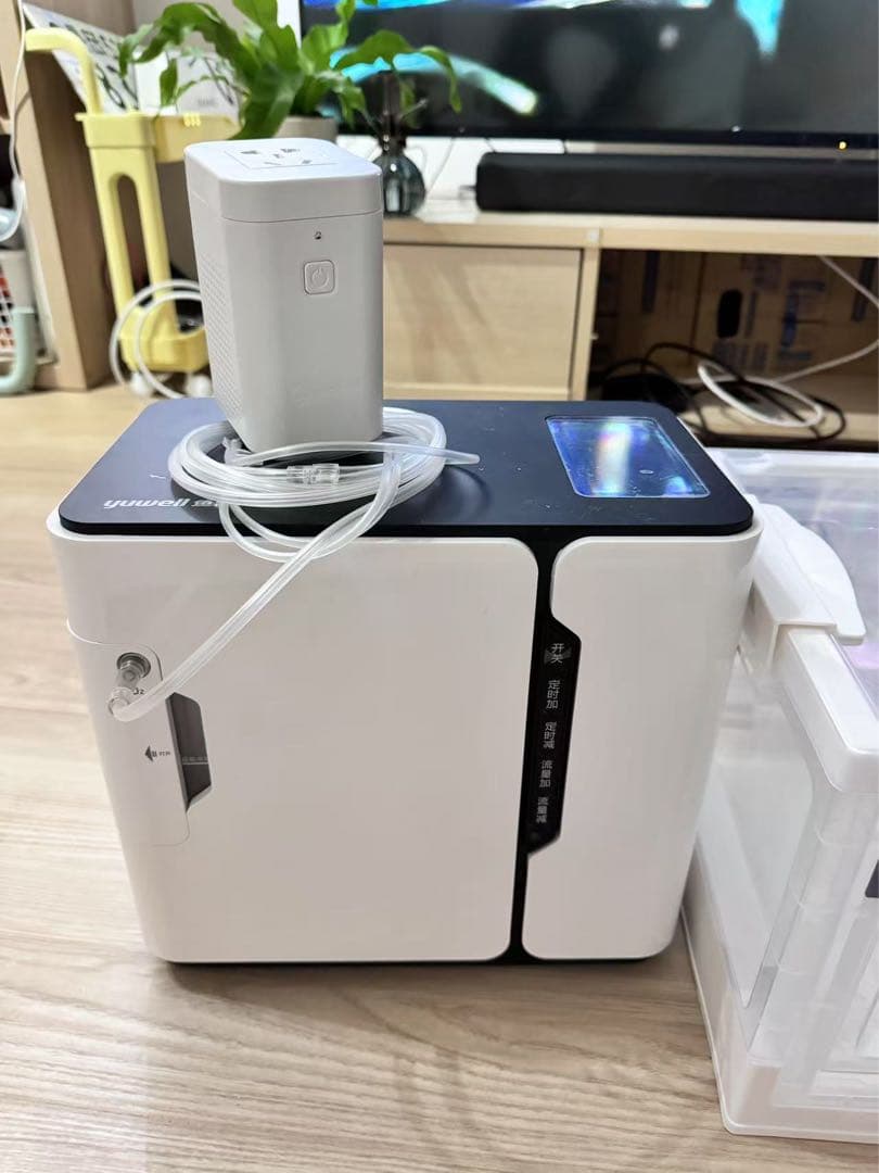 ペット酸素濃縮器　電圧220V 用、110Vアダプタ付き