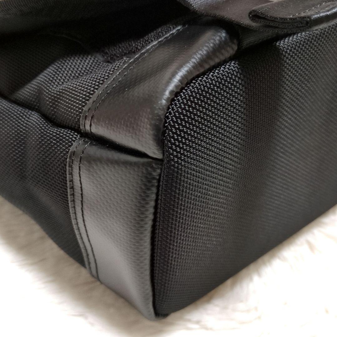 【超美品】PORTER　HEAT　ヒート　メッセンジャーバッグ S　マグライト付