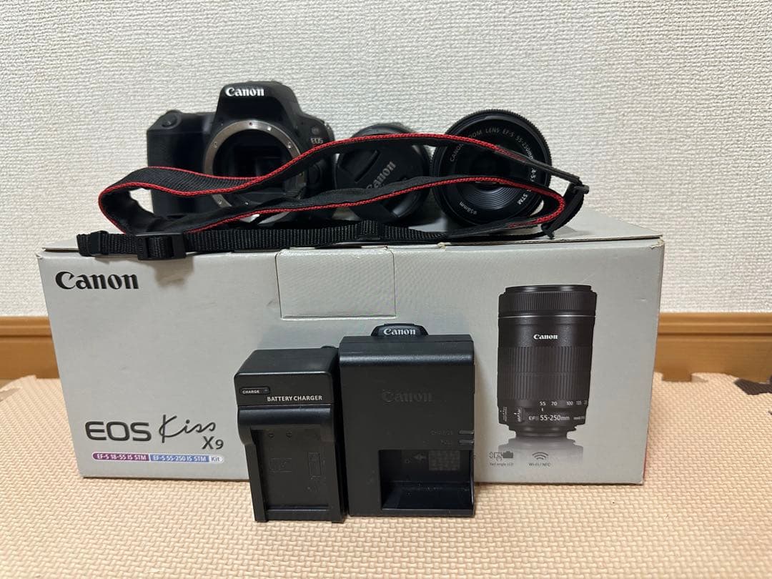 Canon EOS Kiss X9 本体とレンズ2本付き