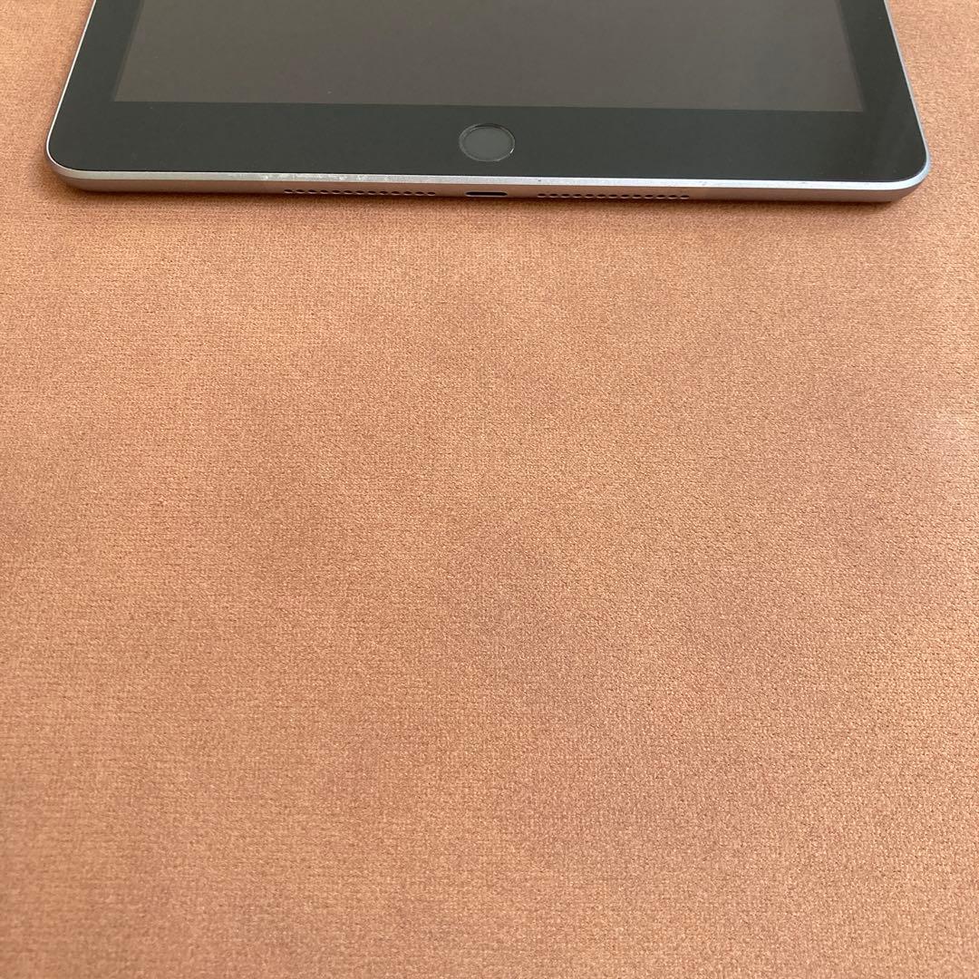 926【早い者勝ち】電池最良好☆iPad6 第6世代 32GB SIMフリー☆