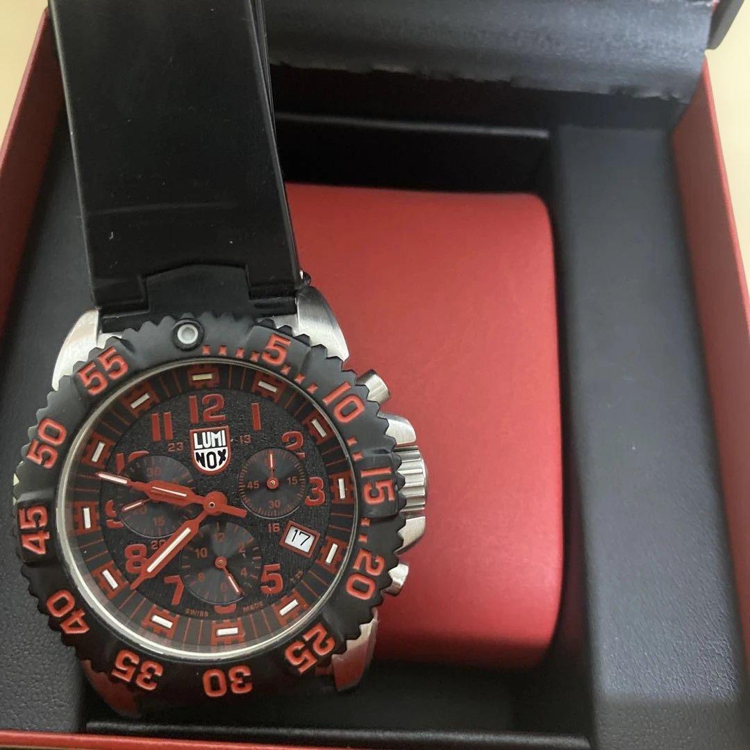 Luminox ダイバーズスタイル 時計 ブラック/レッド 3180