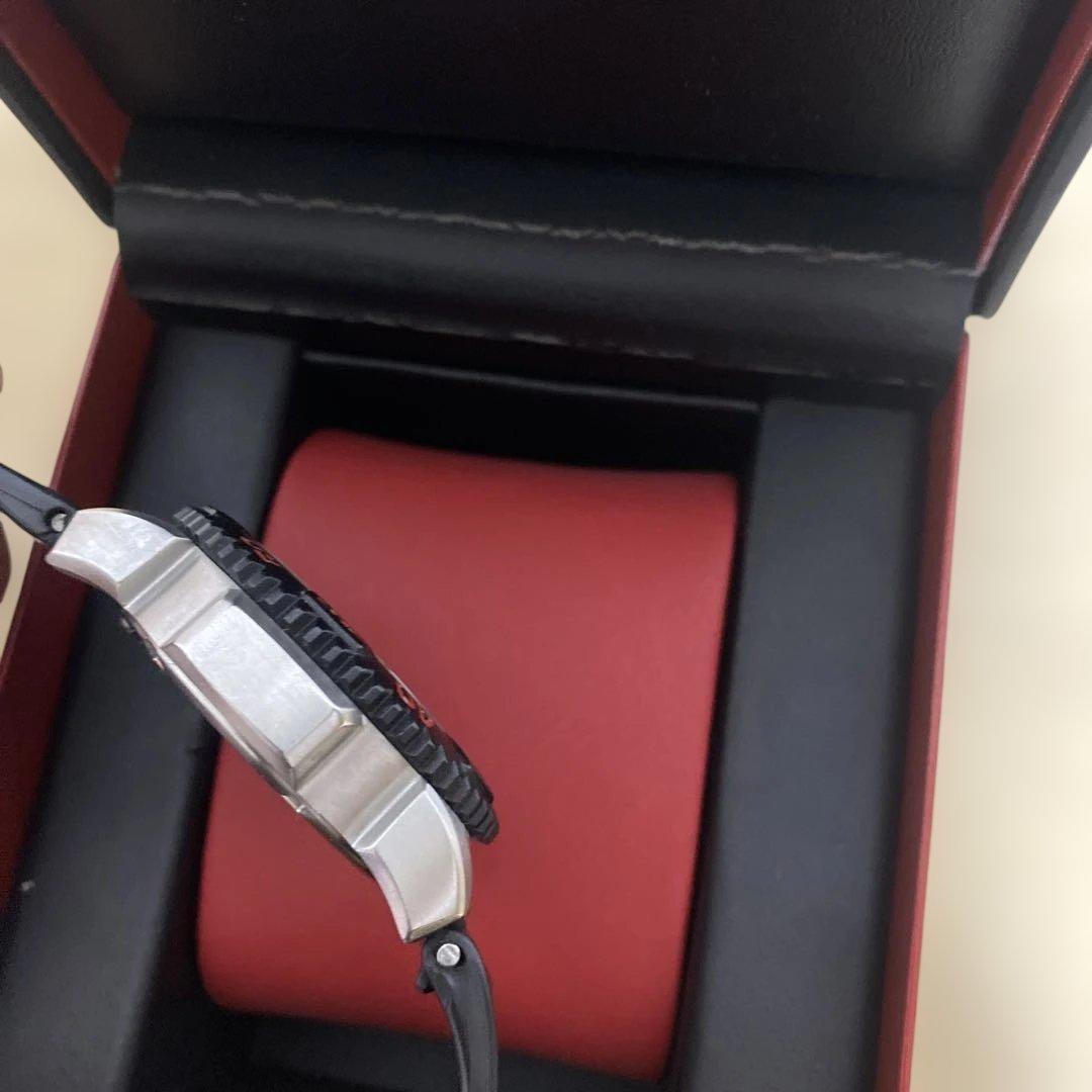 Luminox ダイバーズスタイル 時計 ブラック/レッド 3180