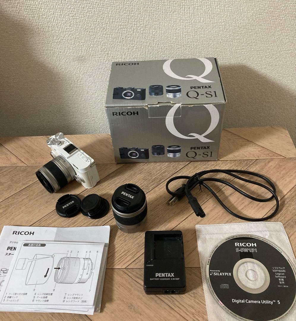 PENTAX ミラーレス一眼 Q-S1 ダブルズームキット ピュアホワイト美品