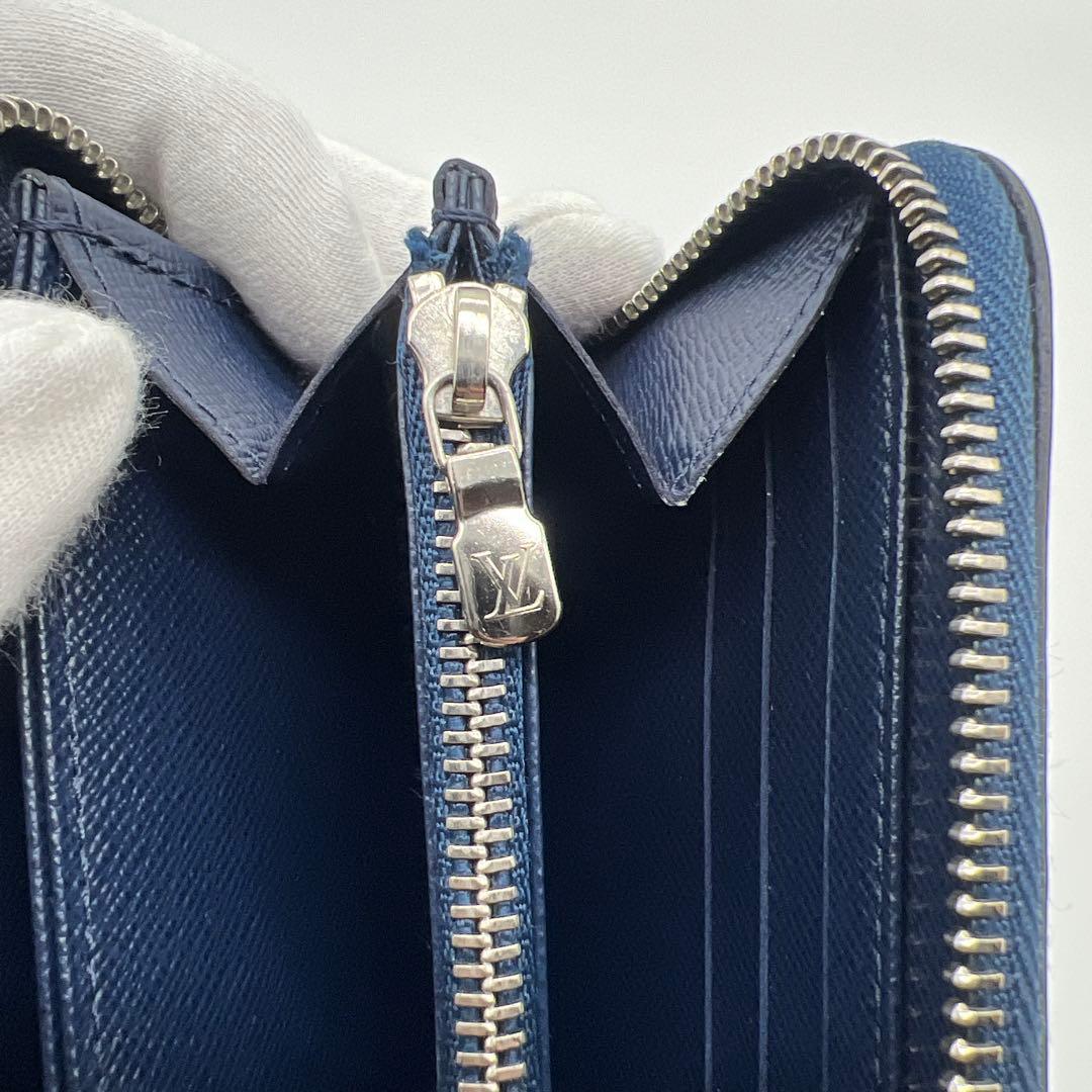 ルイヴィトン　エピ　アンディゴブルー　ジッピーウォレット長財布M61837