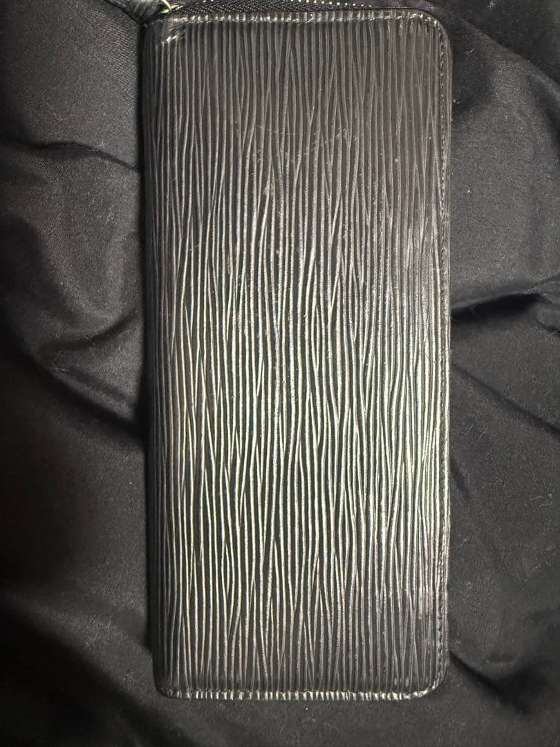 ルイヴィトン エピ長財布