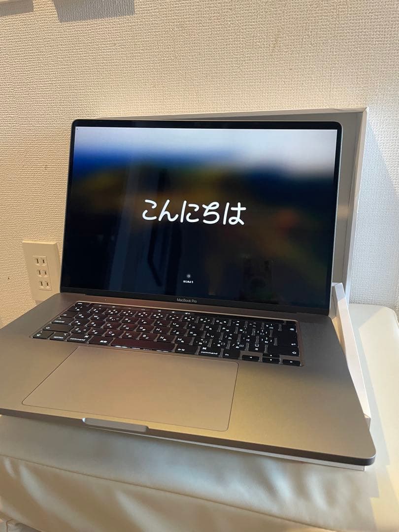 Macbook pro 16インチ 2019