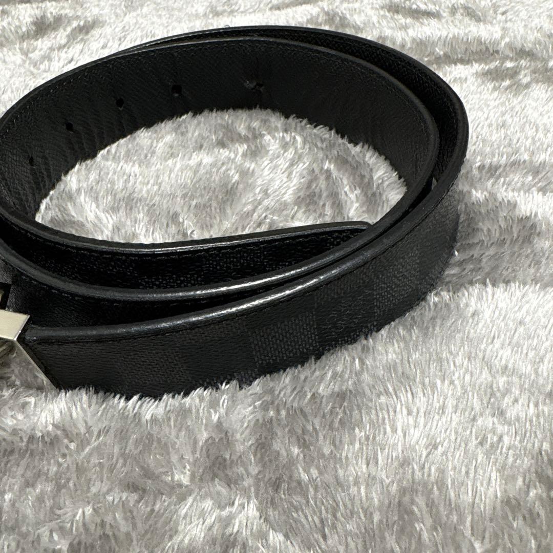 LOUIS VUITTON アンヴァントゥールベルト