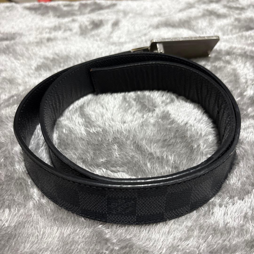 LOUIS VUITTON アンヴァントゥールベルト