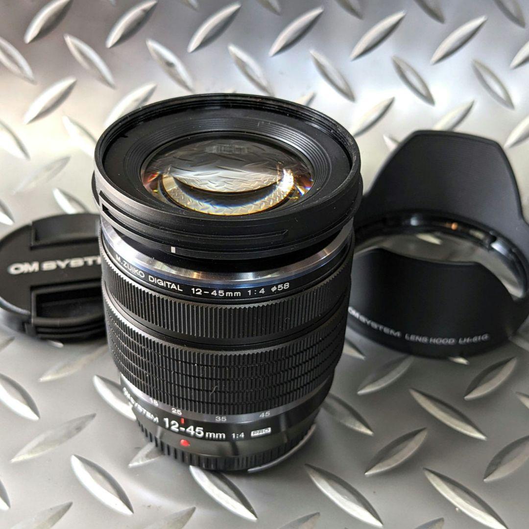 OM SYSTEM M.ZUIKO DIGITAL ED 12-45mmレンズ