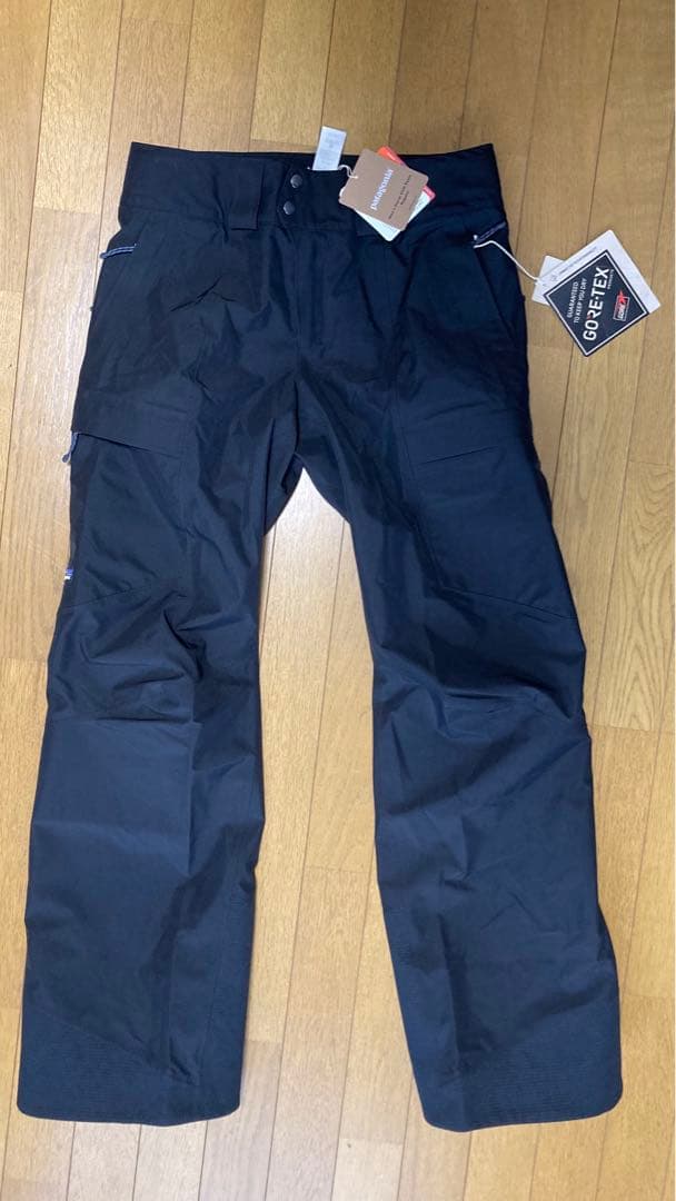 シーズン前値下げ！新品　patagoniaストームシフト　パンツ
