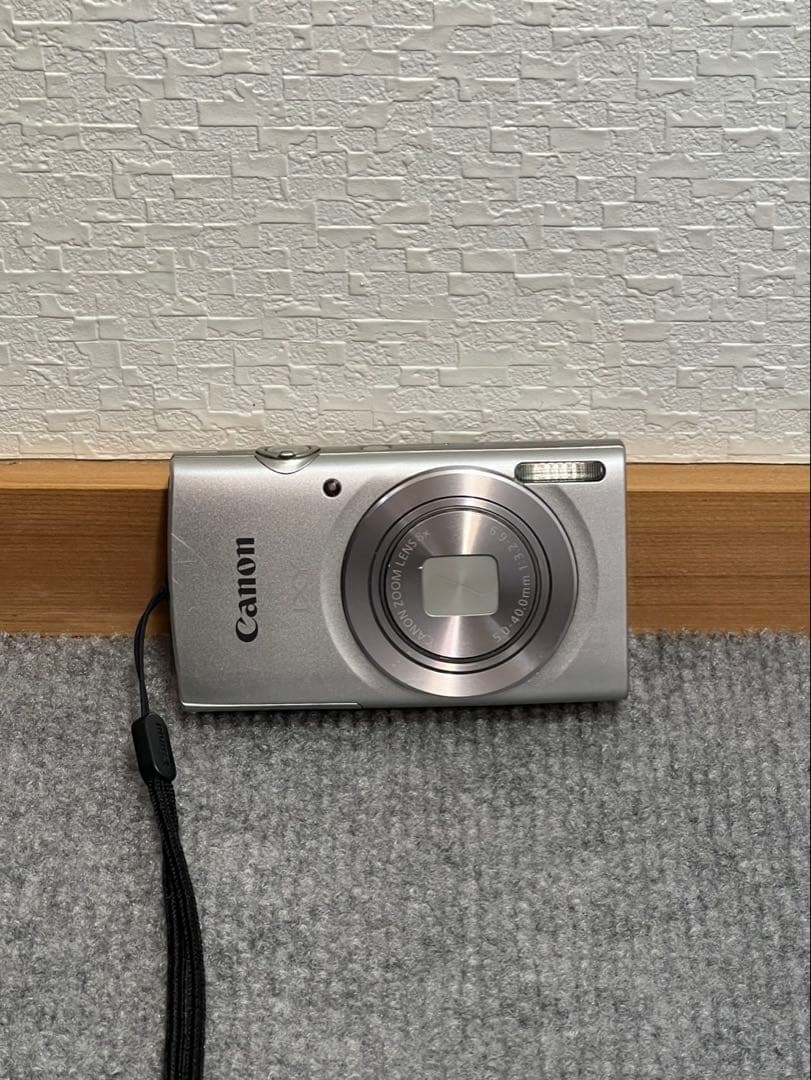 Canon キャノン　コンパクトデジタルカメラ シルバー　デジカメ　動作確認済み