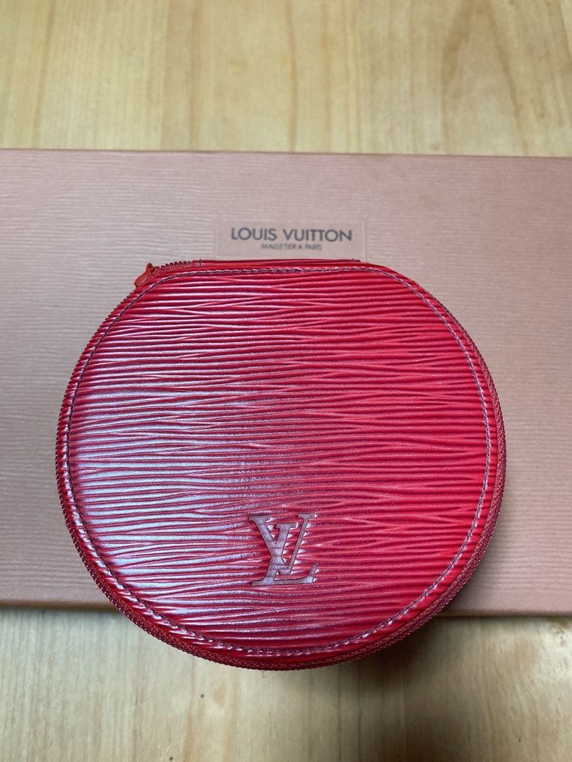 ルイヴィトン LV ジュエリーケース アクセサリーケース ポーチ エピ レッド