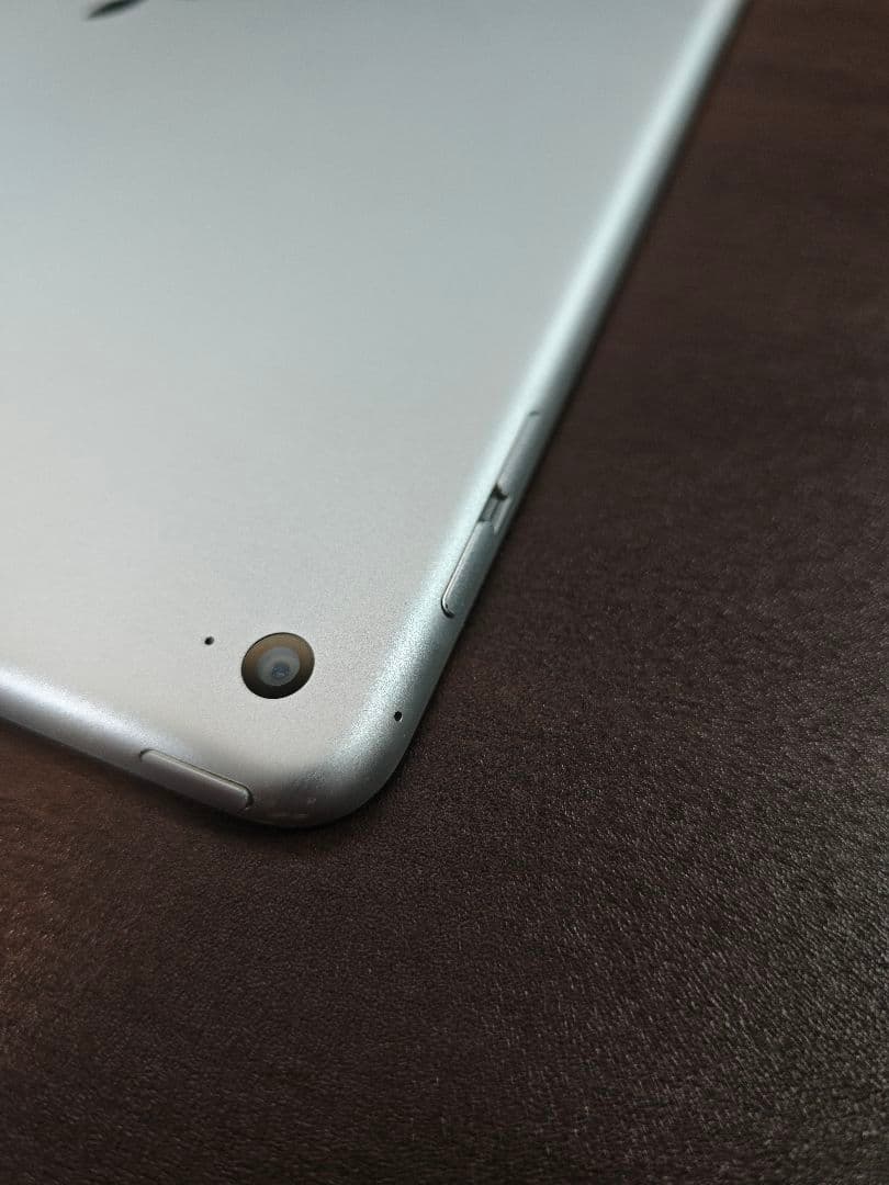 iPad Air 2 シルバー 16GB Wi-Fiモデル 本体