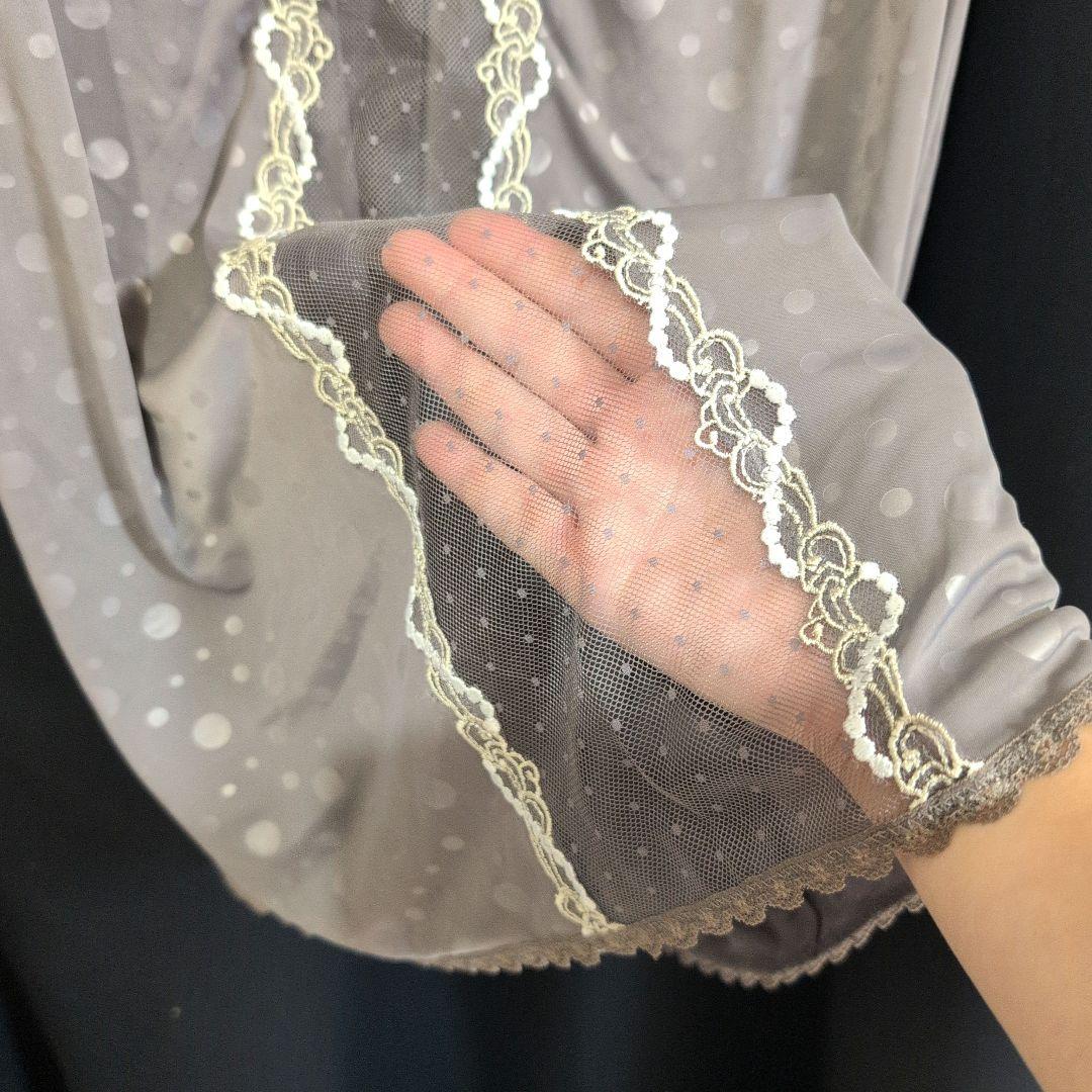 新品　サルート　薔薇刺繍　スリップ L　グレー　ドット柄