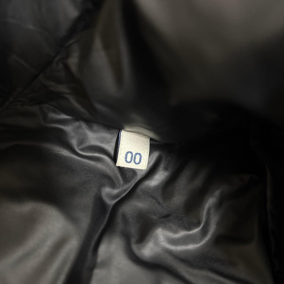 MONCLER モンクレール　ブラック ダウンフード付き