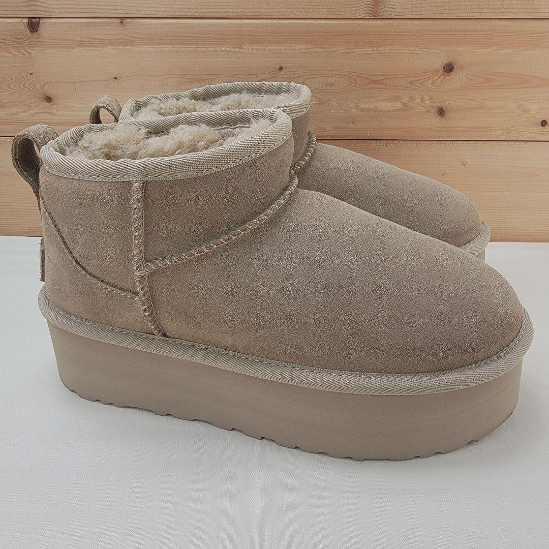 アグ クラシック ウルトラ ミニ プラットフォーム ベージュ 23cm