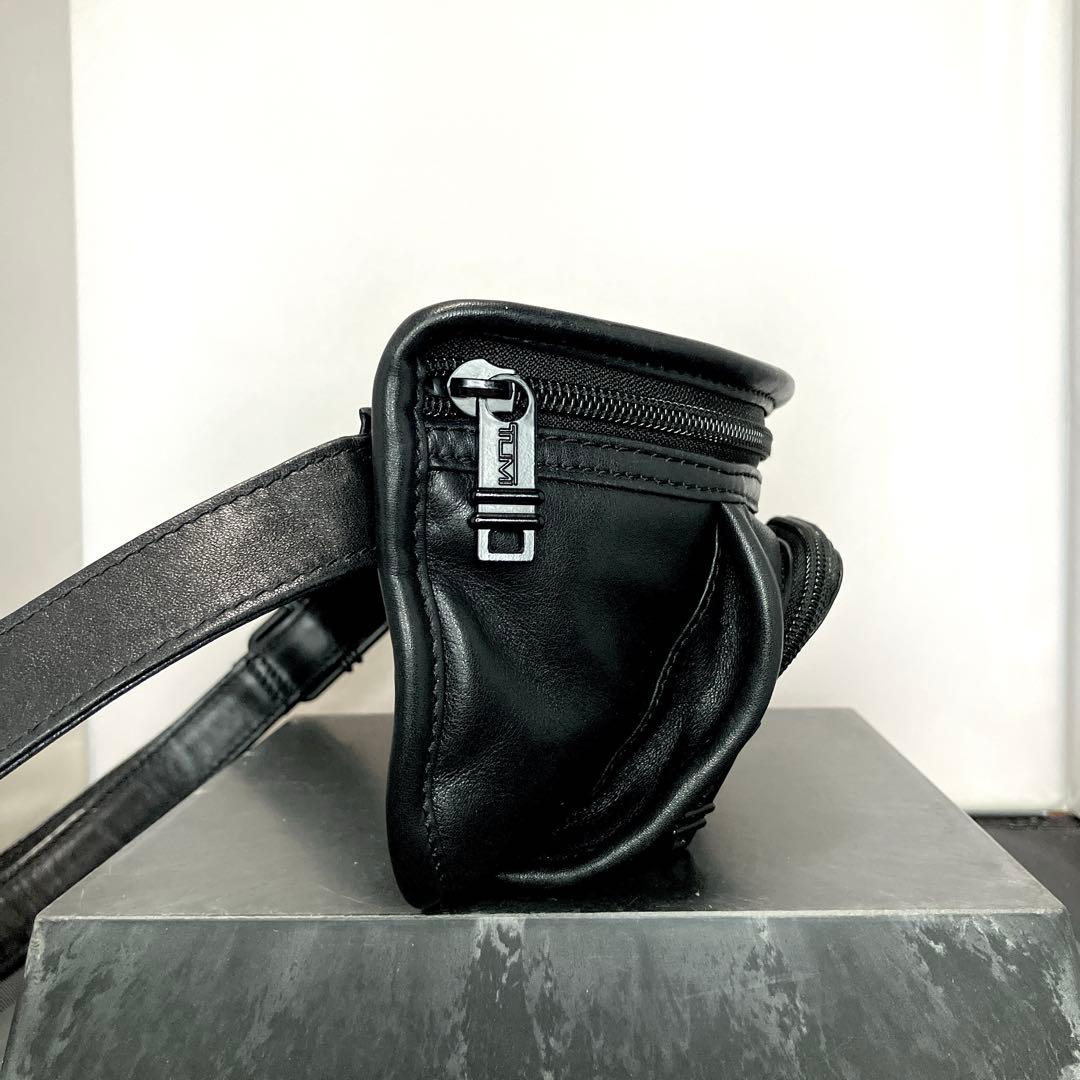 【超希少】【TUMI】トゥミ　ボディバッグ　ウエストバッグ　レザー　ブラック