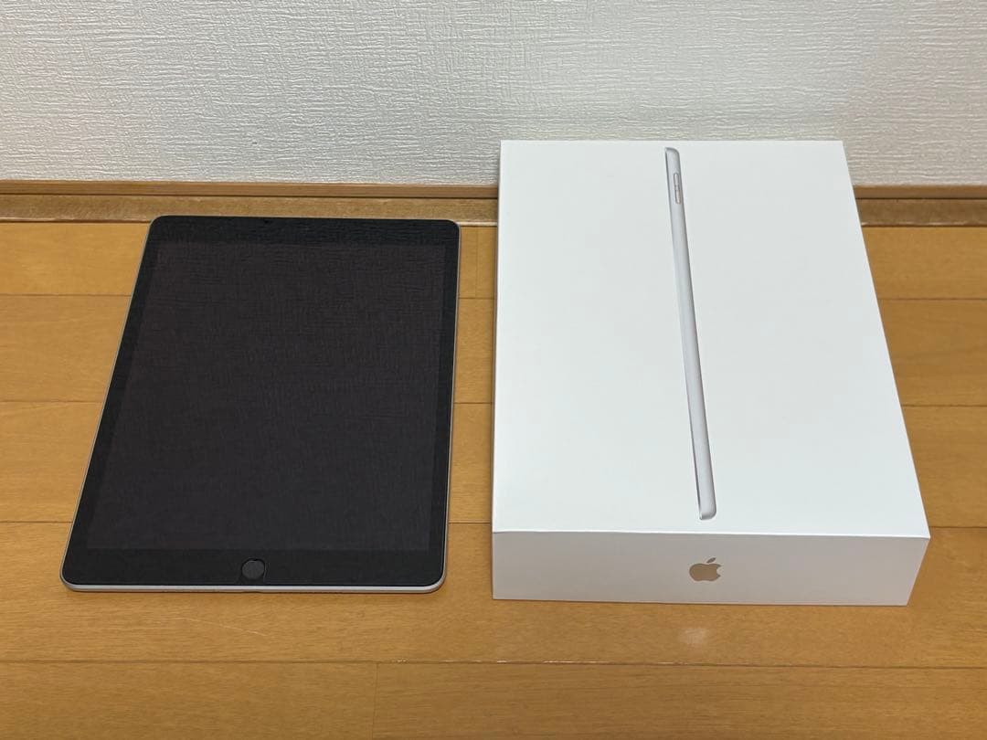 iPad 第9世代（MK2L3J/A） 10.2inch 64GB その①