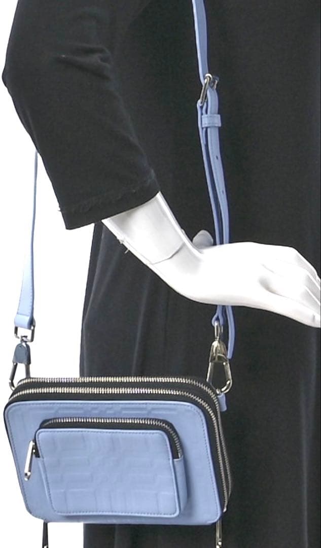 未使用　バーバリーロンドン ユニセックス水色 クロスボディバッグ