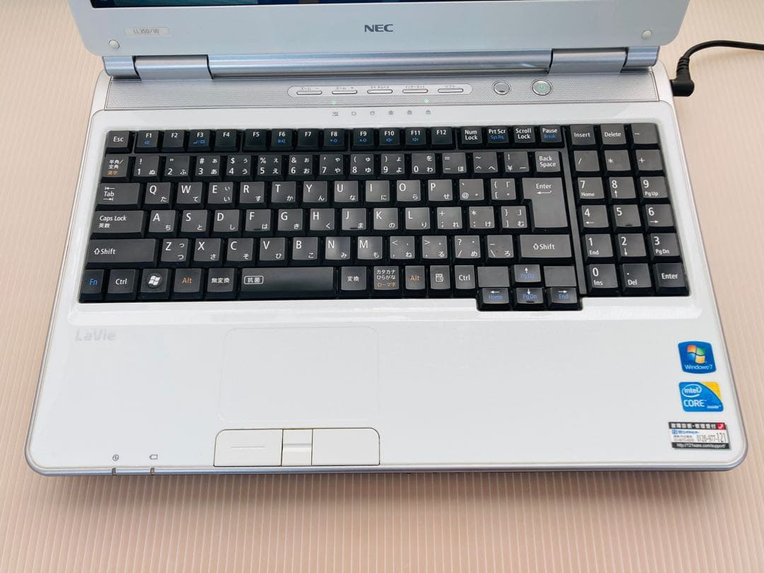 【送料無料】超おすすめ NECスタンダードノートパソコン 人気の白 SSD搭載