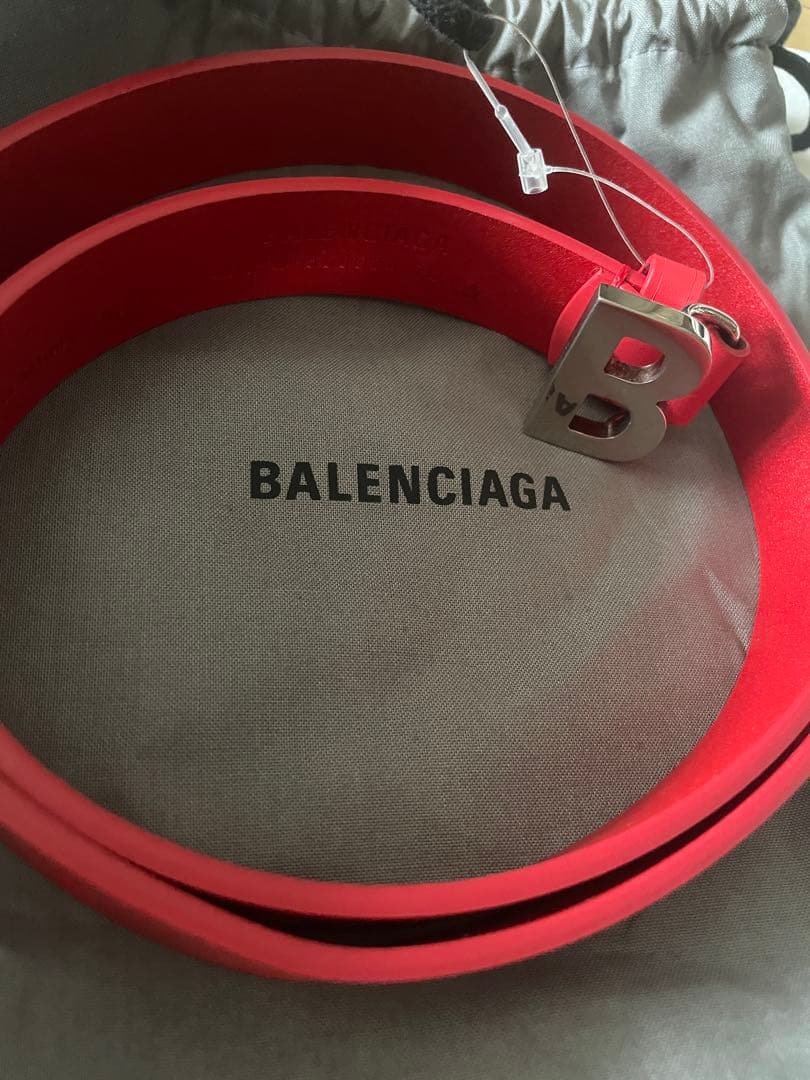 10/10-13限定価格今季の色レッドの新品未使用！BALENCIAGA ベルト