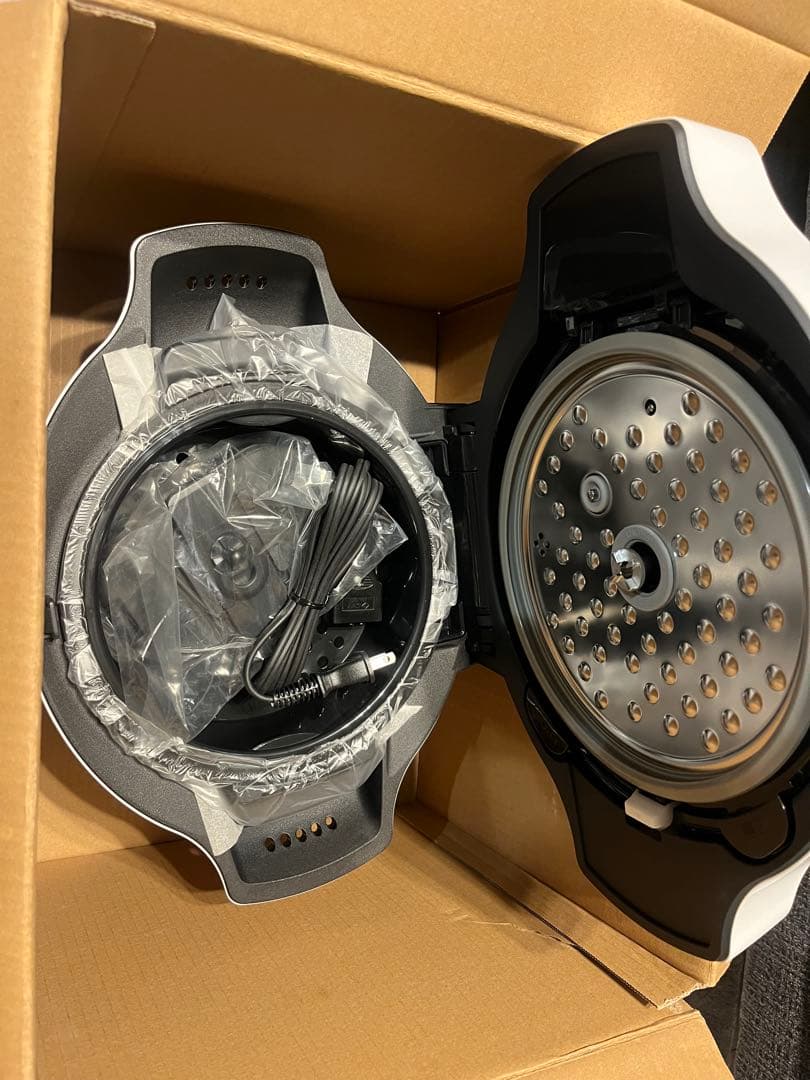 新品未使用　開封品　SHARP シャープ　ヘルシオ KN-HW16F-W