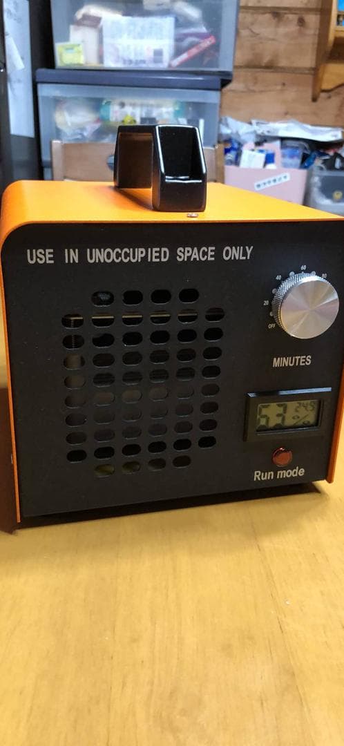 小型で強力な消臭効果の家庭用オゾン空気清浄機