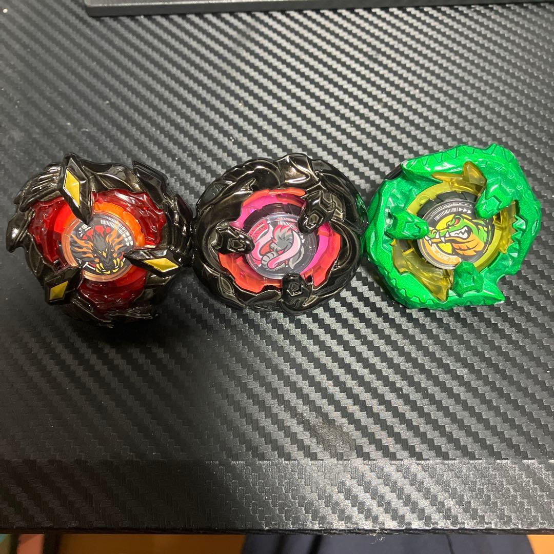 こ*つ様 ベイブレード 3個セット