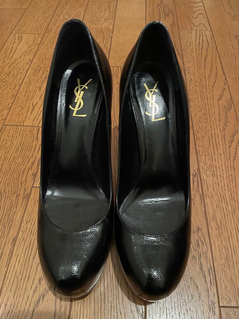 サンローラン　パンプス　レザー　黒　レディース　40サイズ美品
