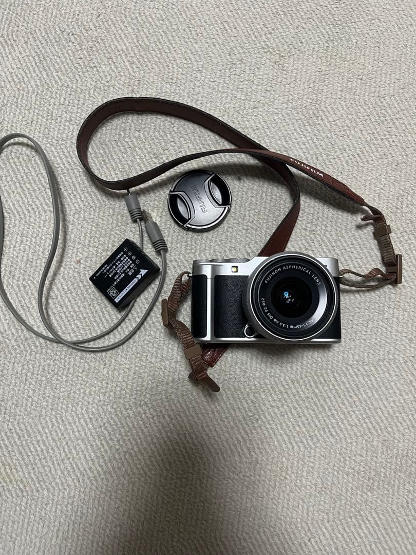 Fujifilm X-A7 ミラーレスカメラ レンズ付き