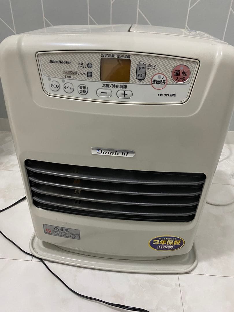 ダイニチ　石油ファンヒーター