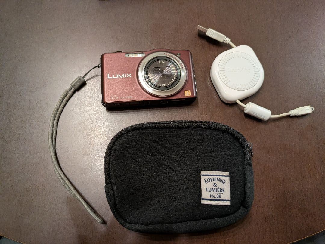 Panasonic　パナソニックLUMIX DMC-S27 デジタルカメラ