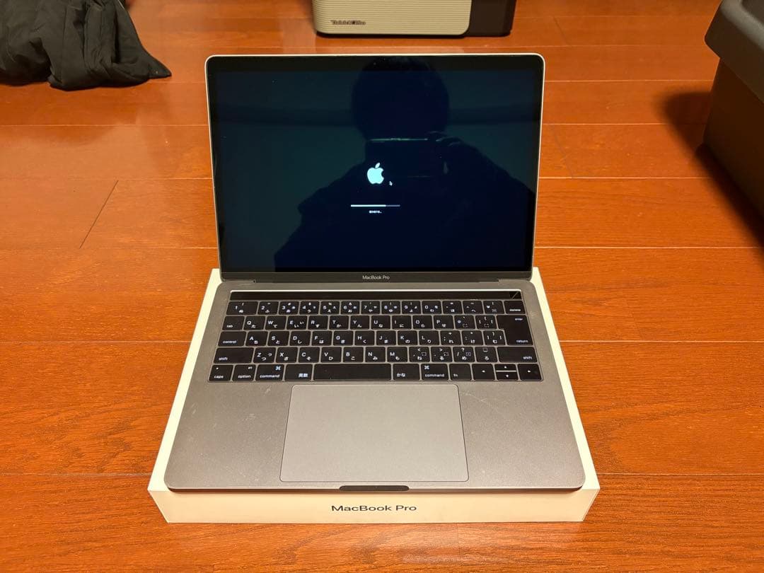 Apple MacBook Pro 13インチ (2016) 本体 タッチバー