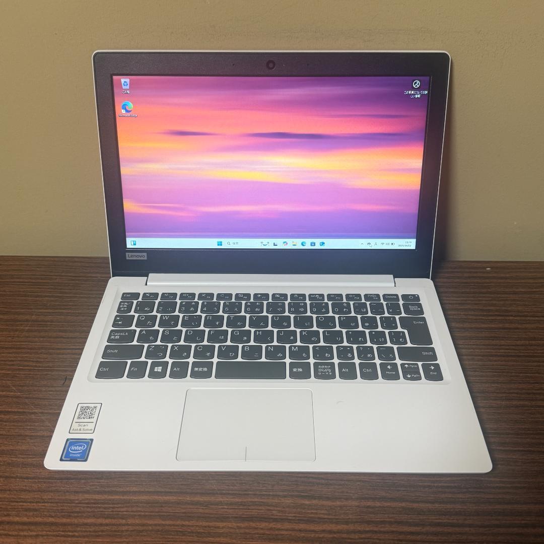 Lenovo 81A4 - 4GB RAM、256GB SSD