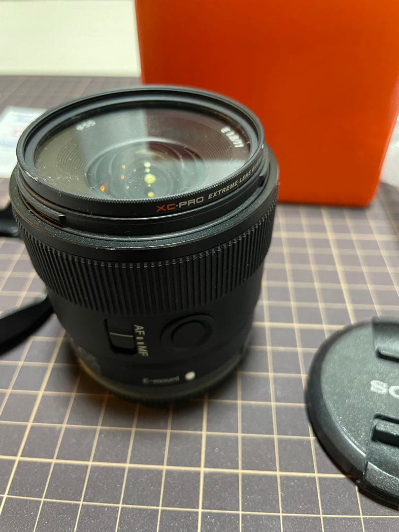 【美品】SONY E 11mm F1.8 レンズ SEL11F18付属品完備